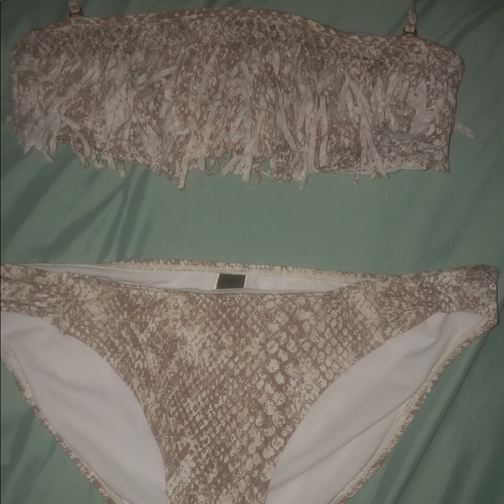 Swimsuit - Picture 1 of 4